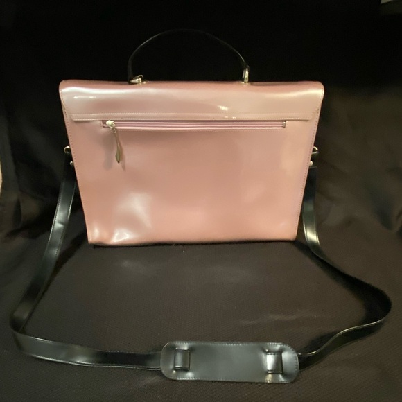 Beijo Vintage Business Class shiny pink patent leather Laptop Bag. - Picture 3 of 10